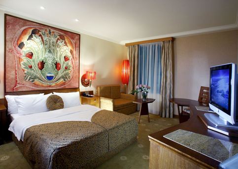 Main business class room 2