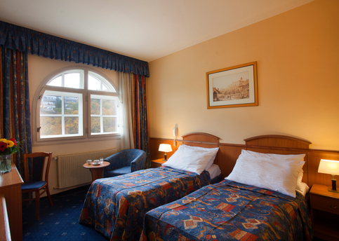 Main hotel kavalir twin room