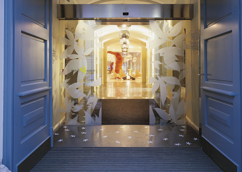 Main yasmin entrance