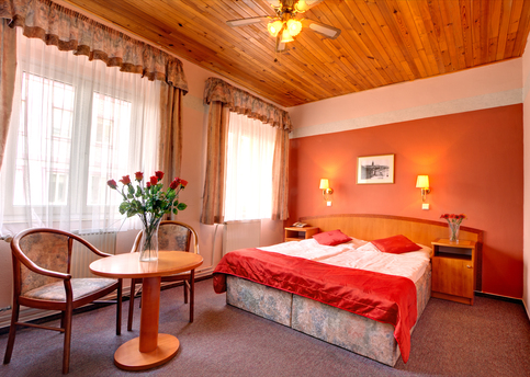 Main bily lev room06