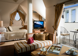 List riv junior suite