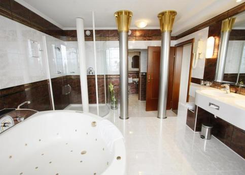 Main presidential2 jpg 1395677210 774x500 ft 75