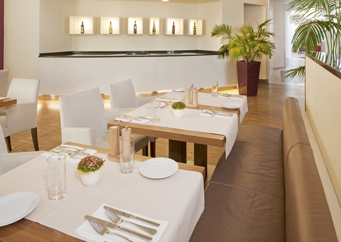 Main costa praga restaurant